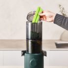 Hurom H310A Slow Juicer (MÉLYZÖLD) + Juice Biblia